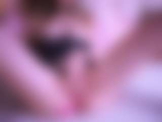 Live cam show with Pussylovekate - Skinny on Camiplay Live