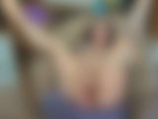 TinyToni's Live Sex Cam Show