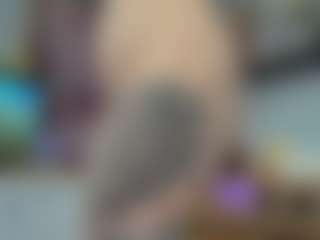 TinyToni's Live Sex Cam Show