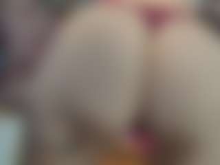 TinyToni's Live Sex Cam Show