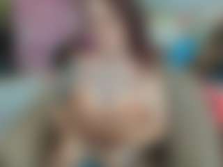 Live cam show with TinyToni - Tease MILF on AdultVida.com
