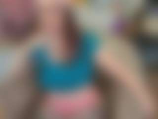 Live cam show with TinyToni - Cum Curvy on dropp.cam