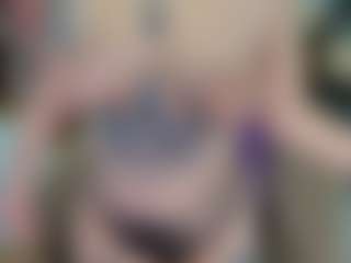 Live cam show with TinyToni - Amateur Big Tits on Camsoda