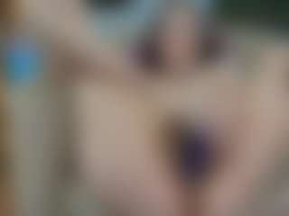 TinyToni's Live Sex Cam Show