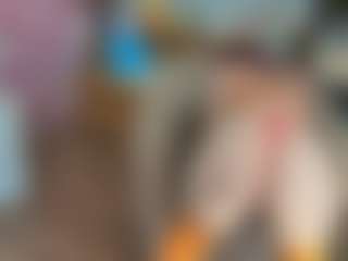 TinyToni's Live Sex Cam Show