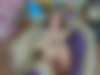 TinyToni's Live Sex Cam Show