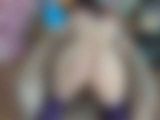 TinyToni's Live Sex Cam Show