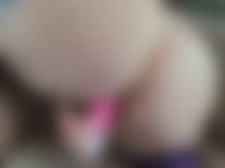 TinyToni's Live Sex Cam Show