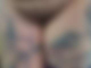 TinyToni's Live Sex Cam Show