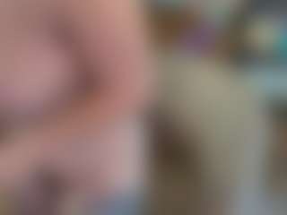 TinyToni's Live Sex Cam Show