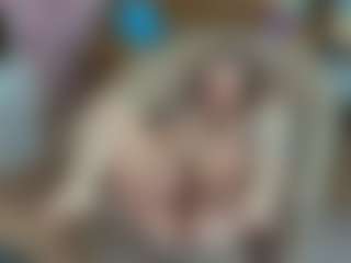 TinyToni's Live Sex Cam Show