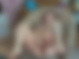 TinyToni's Live Sex Cam Show