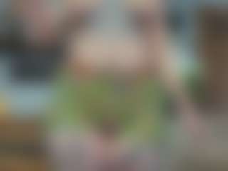 TinyToni's Live Sex Cam Show