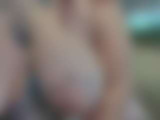 TinyToni's Live Sex Cam Show