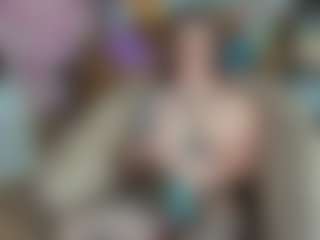 TinyToni's Live Sex Cam Show