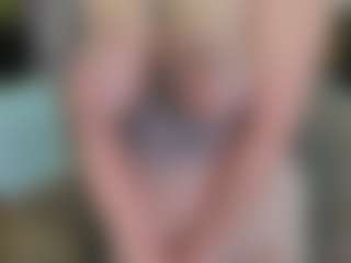 TinyToni's Live Sex Cam Show