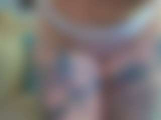 TinyToni's Live Sex Cam Show