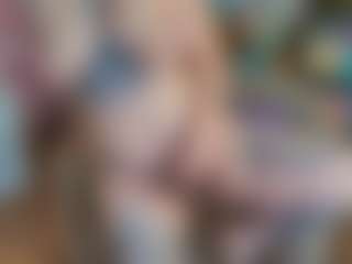 TinyToni's Live Sex Cam Show