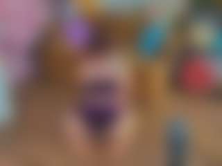 TinyToni's Live Sex Cam Show