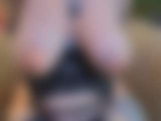 TinyToni's Live Sex Cam Show