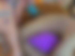TinyToni's Live Sex Cam Show