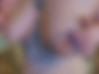 TinyToni's Live Sex Cam Show