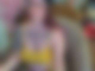 Live cam show with TinyToni - Thick on fapnchat