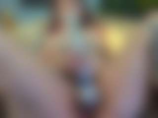 TinyToni's Live Sex Cam Show