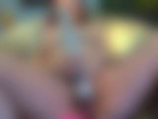 TinyToni's Live Sex Cam Show