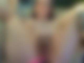 TinyToni's Live Sex Cam Show