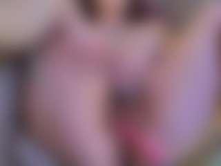 Live cam show with TinyToni - BBW on Milfs Live