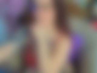 Live cam show with TinyToni - Gamer Mature on milfzrlive.com