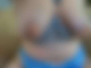 TinyToni's Live Sex Cam Show
