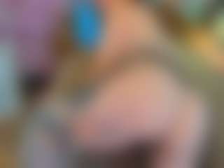 Live cam show with TinyToni - Dildo Or Vibrator on CamwithHer