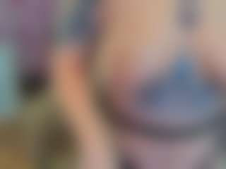 TinyToni's Live Sex Cam Show