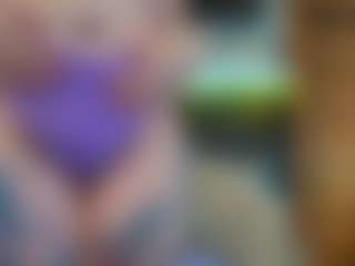 TinyToni's Live Sex Cam Show