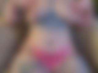 TinyToni's Live Sex Cam Show