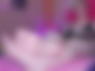 Live cam show with LexyGold - Solo on Camsoda