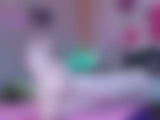 Live cam show with LexyGold - Blonde Hair MILF on livesuperchat.net