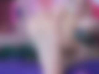Live cam show with LexyGold - Long Hair on luckytryst.com