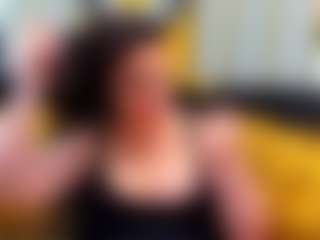 Live cam show with Vanessa - Facesitting on Free Soda