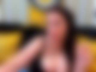 Live cam show with Vanessa - Facesitting on SxyPornLive