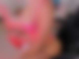 Live cam show with Sarah Parker - Brown Eyes Asian on CamSodaAdn