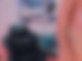 Live cam show with Sarah Parker - Brown Eyes Asian on Strip Flash - Live Sex Shows