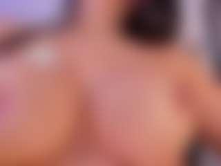 Live cam show with Sarah Parker - Brown Hair on Soda Cam