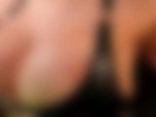 Sarah Parker's Live Sex Cam Show