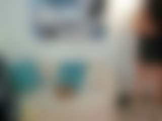 Live cam show with Sarah Parker - Brown Hair on camgirlchat.live