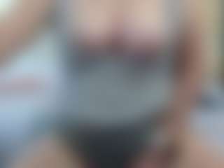 hotgenevieve's Live Sex Cam Show