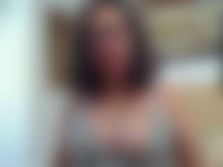 Live cam show with hotgenevieve - Thick on luckytryst.com
