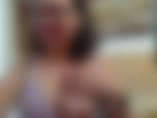 Live cam show with hotgenevieve - Glasses on nudelive.tv